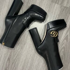 Gucci Black Leather Ankle Boots GG – Box & Dust Bag
